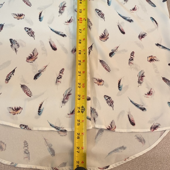 Reitmans - long sleeve button down blouse. Size XS - Picture 7 of 9